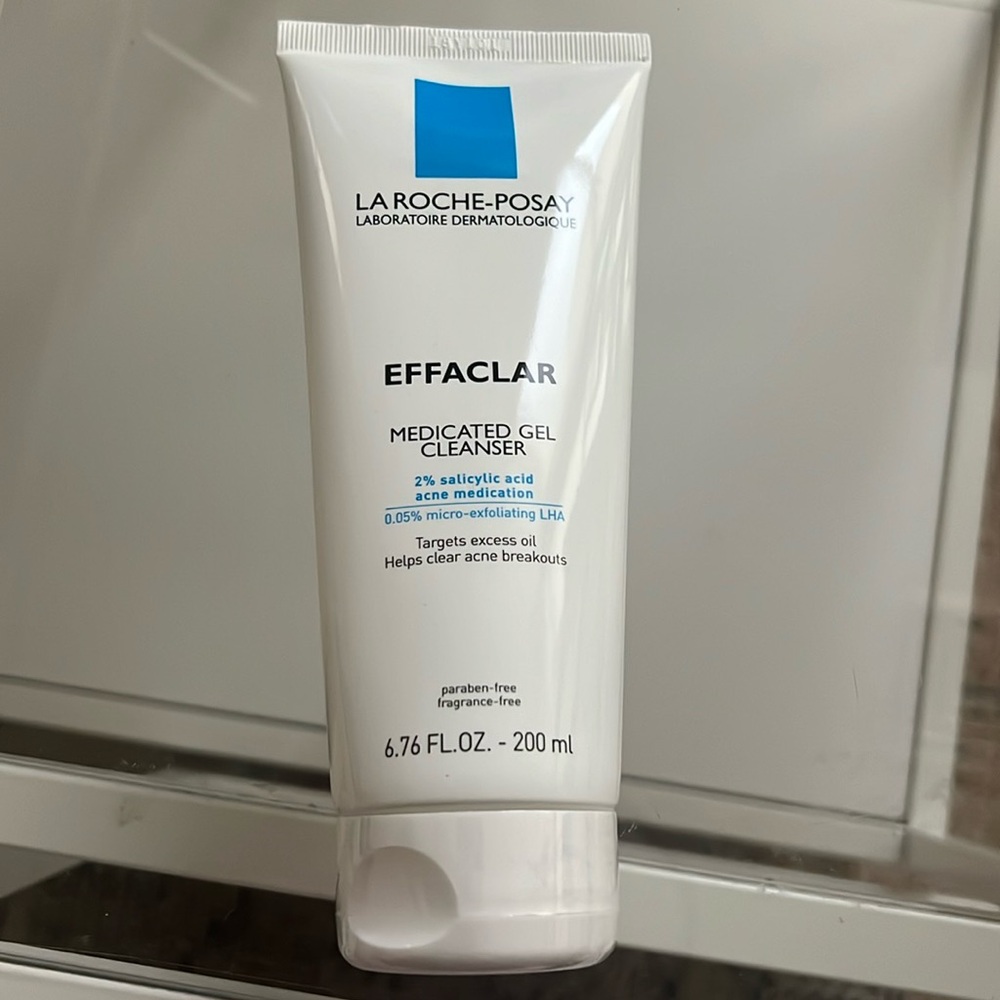 La Roche posay salicylic gel cleanser NEW